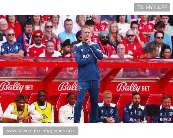 英超狼队前十轮未尝胜绩 管理层痛下决心解雇主教练 英超狼队前十轮未尝胜绩 管理层痛下决心解雇主教练