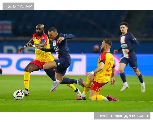 评论：数据显示四月多场比赛VAR介入判罚，对防守球员的对抗尺度产生潜在影响